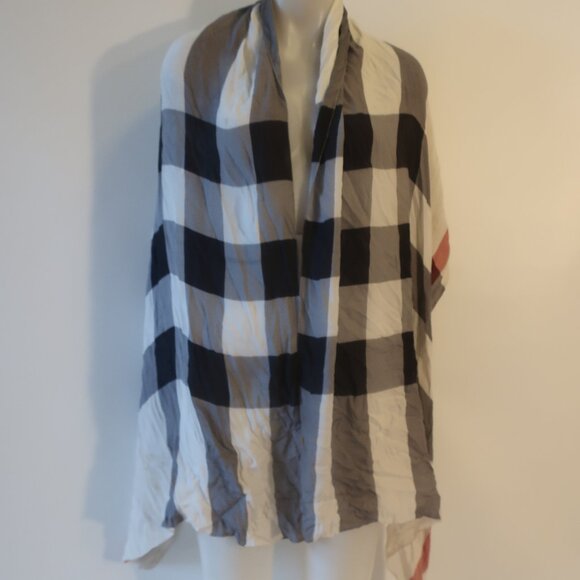 Womens Burberry Black Red White 100% Silk Check Print Design Rectangle Scarf - Picture 2 of 12